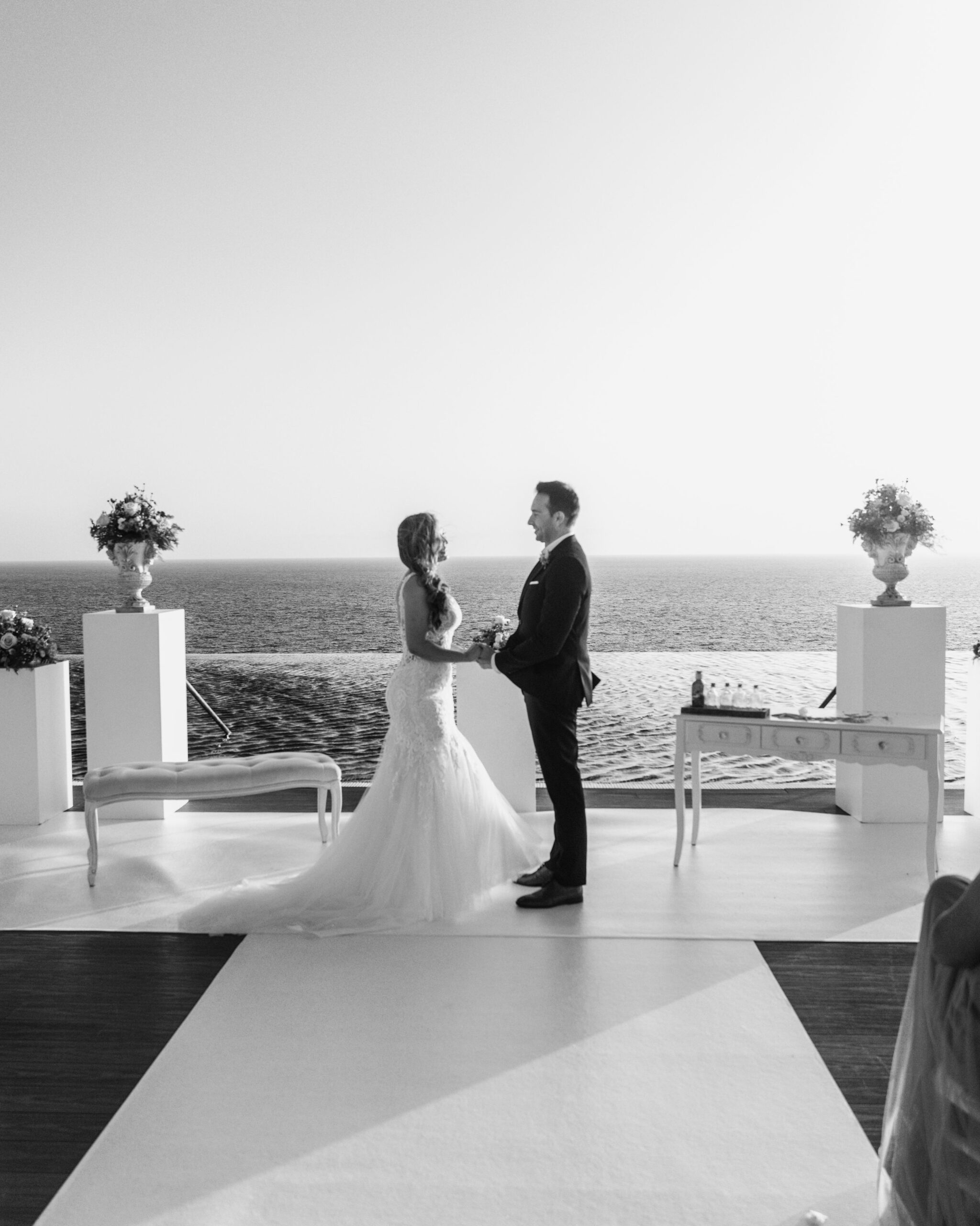 Invitados en una ceremonia de boda