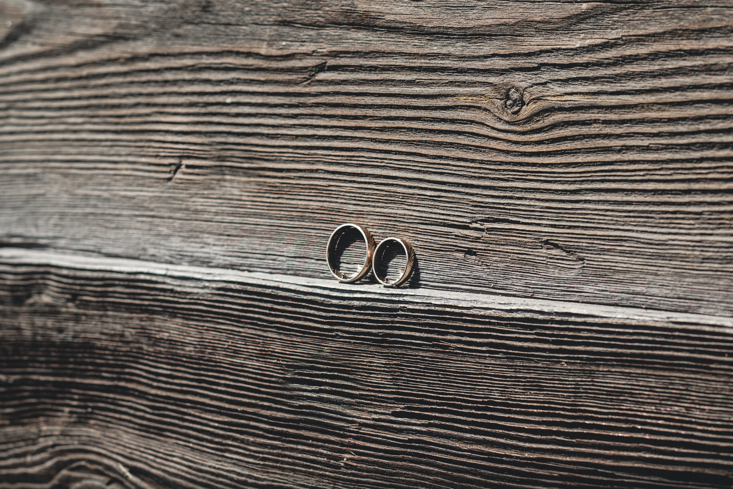 anillos de matrimonio con grabados personalizados