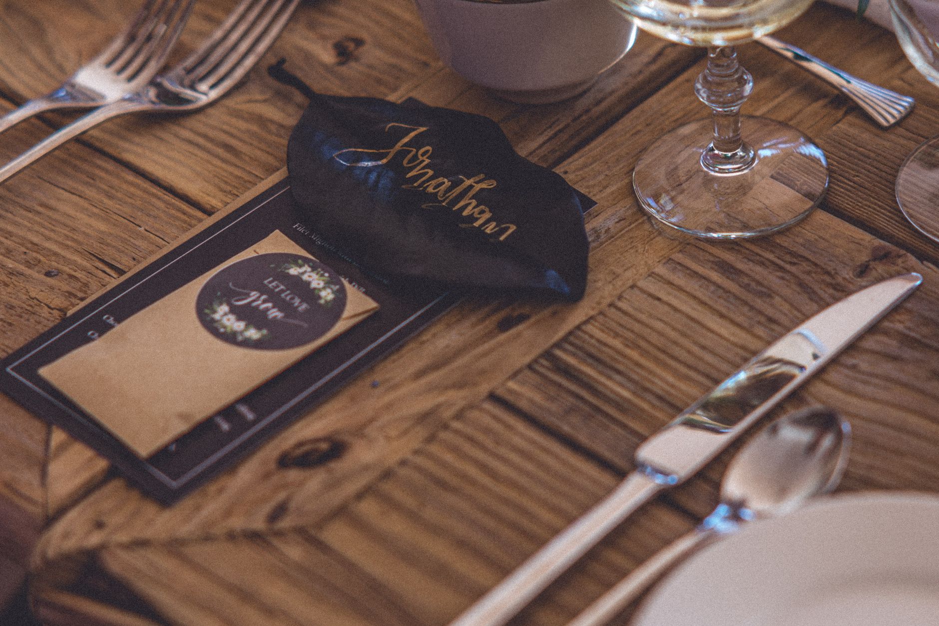 Detalle personalizado con el nombre de un invitado